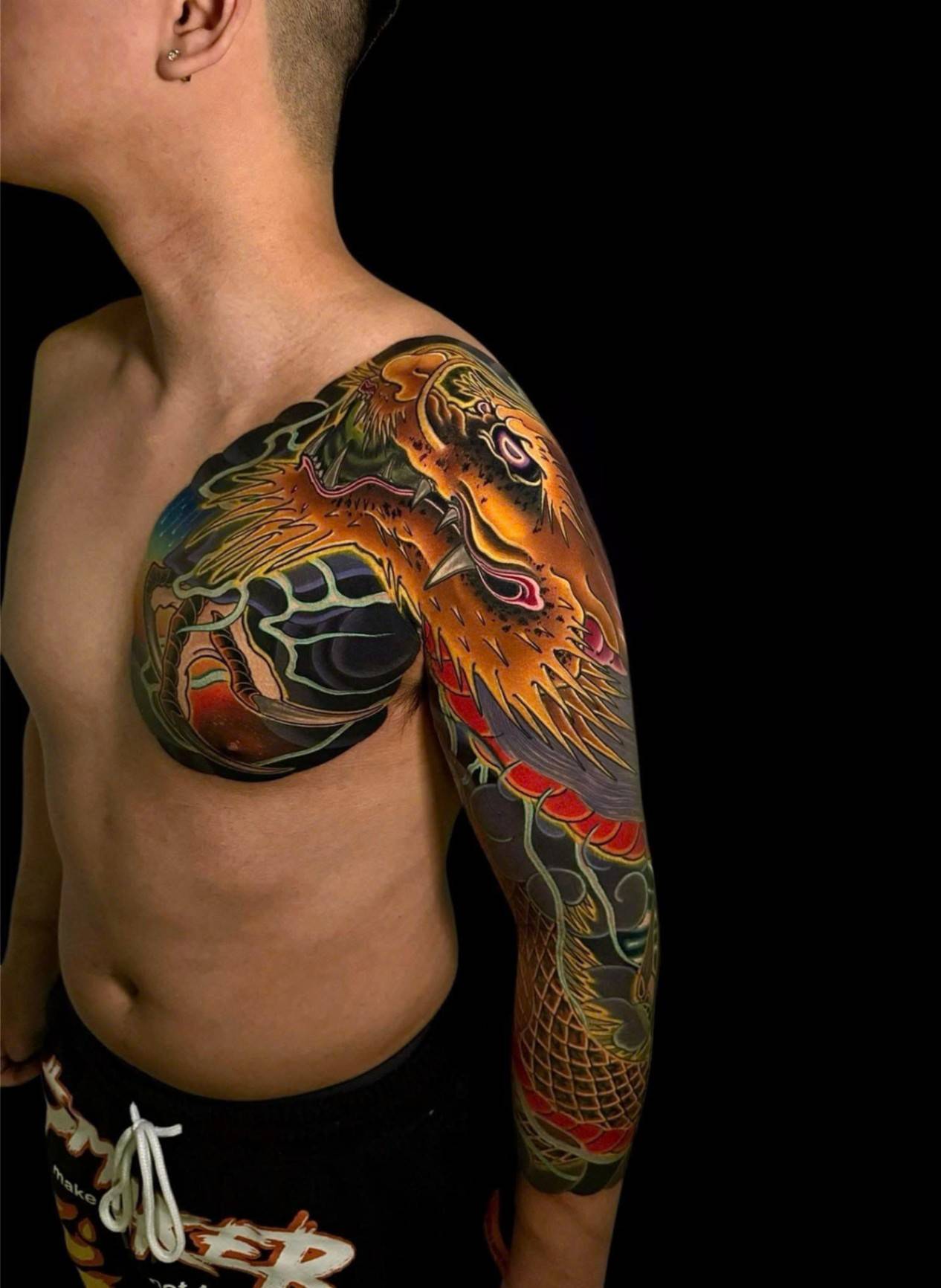 ASIAN BIG PIECES - Large Asian-style tattoo at Sutran Tattoo Studio — design 123