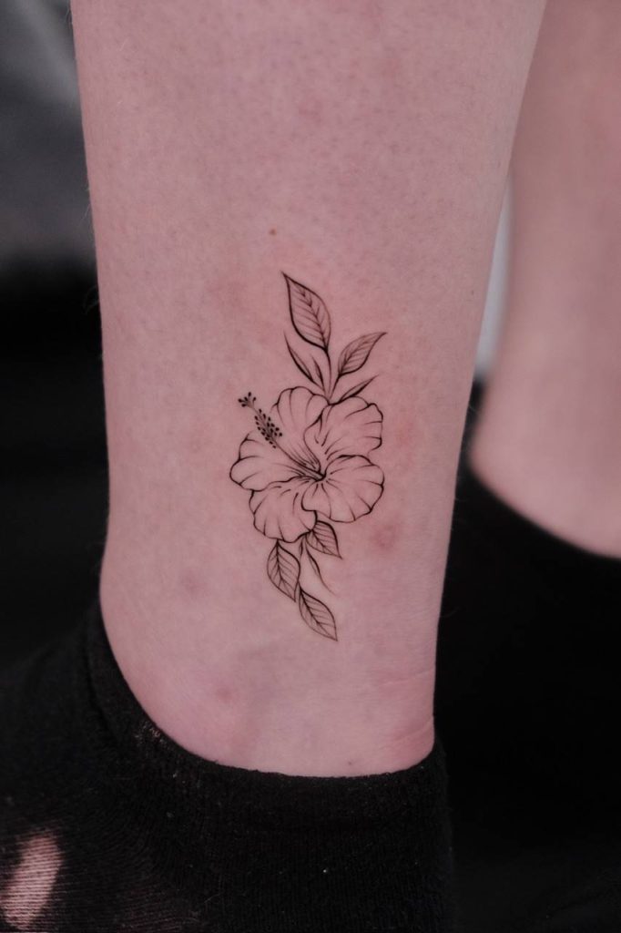 Abstract style tattoo at Sutran Tattoo Studio — design 14