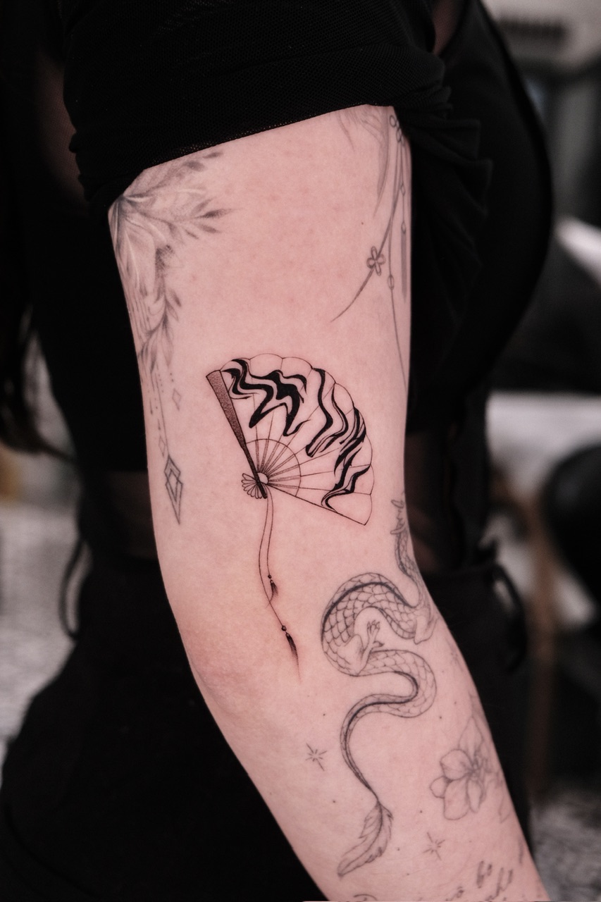 STAMP, LANTERN & HAND FAN - Postage stamp, lantern and hand fan tattoo at Sutran Tattoo Studio — design 221