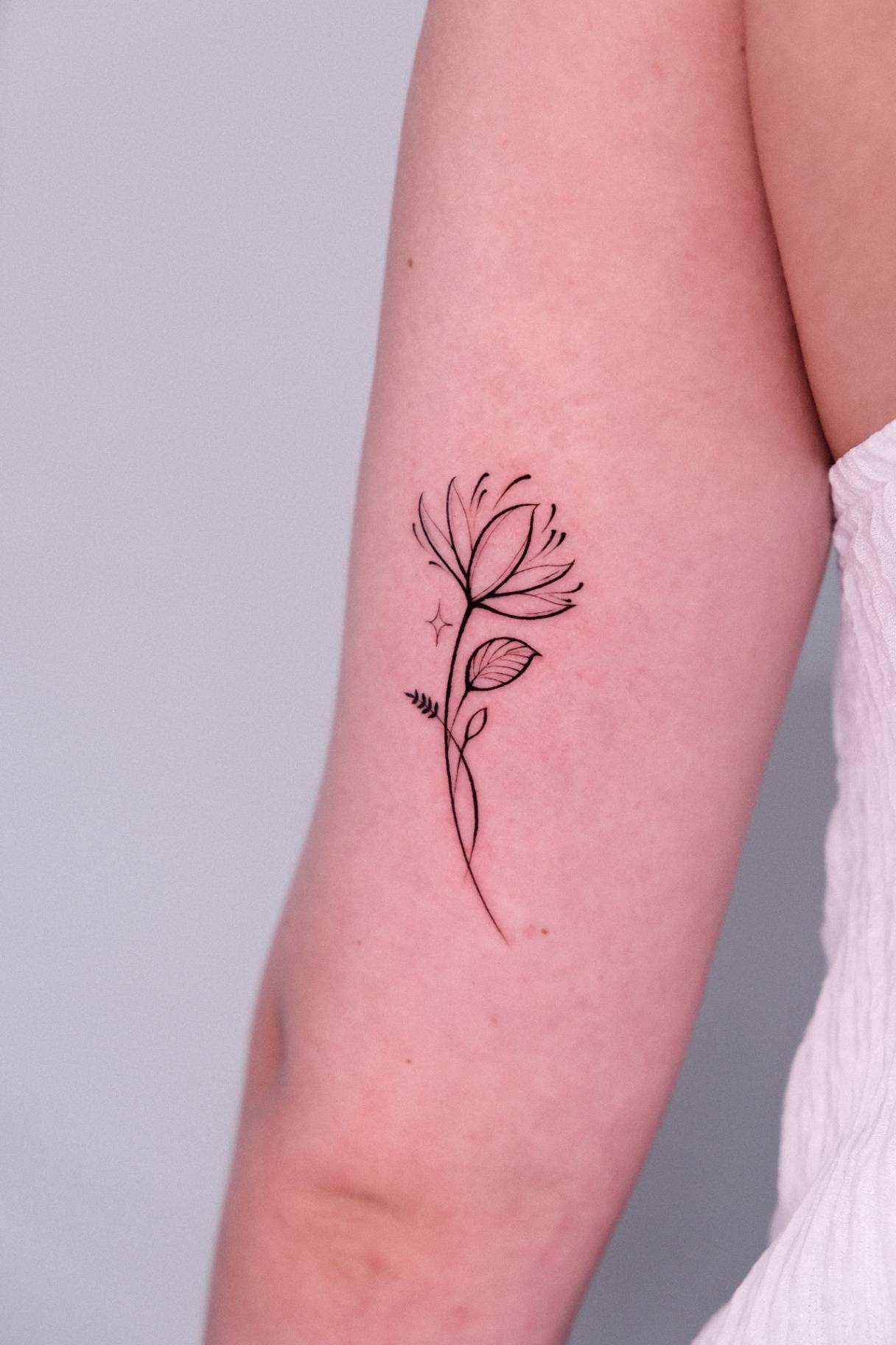 FINELINE - Fine-line tattoo at Sutran Tattoo Studio — design 483