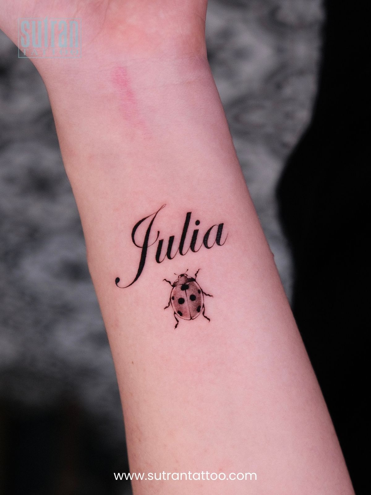 Bold Lettering