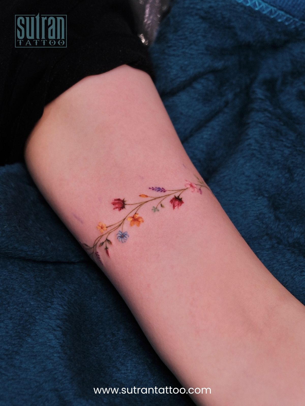 hand tattoos drawing