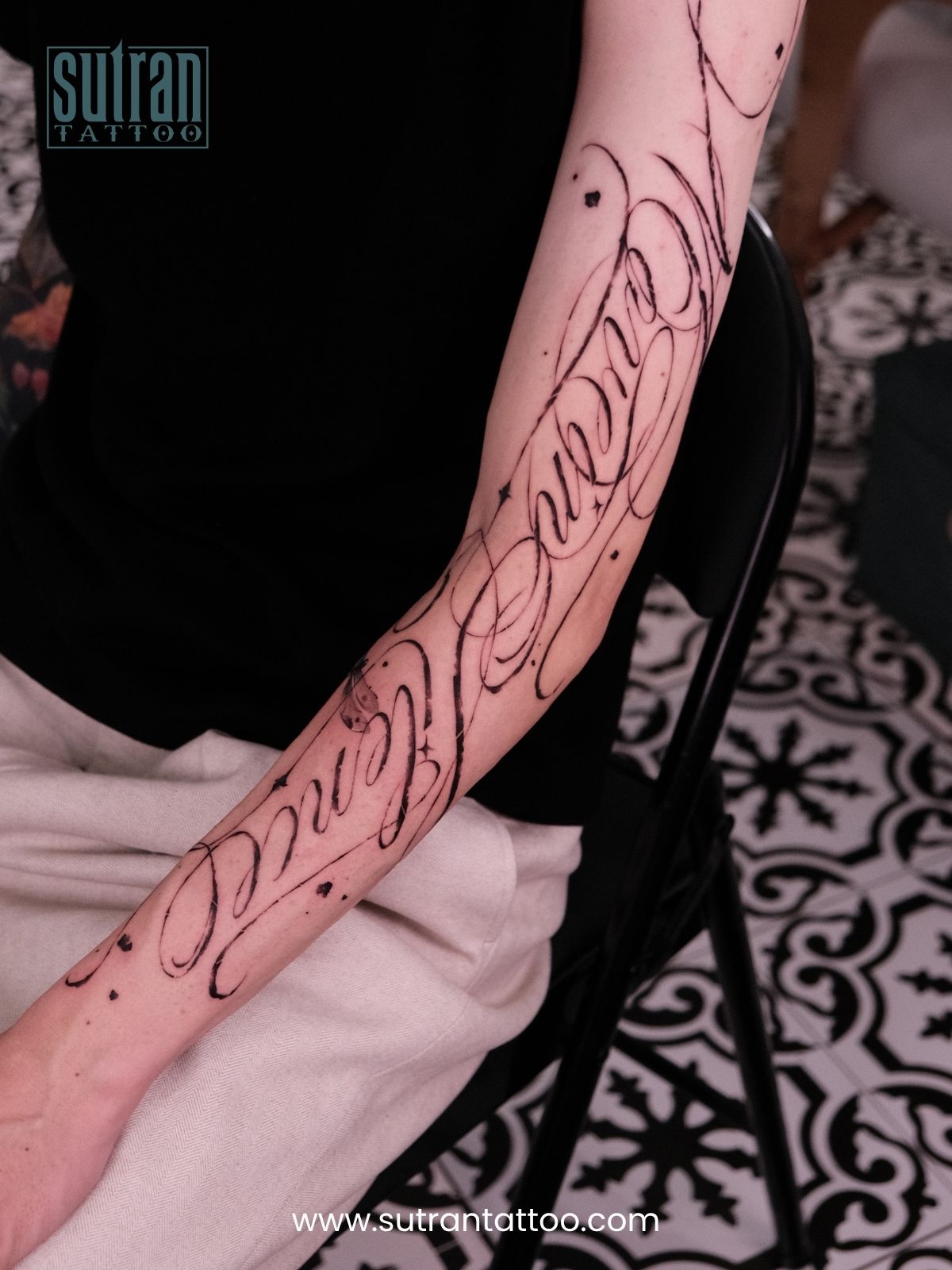 Script / Cursive