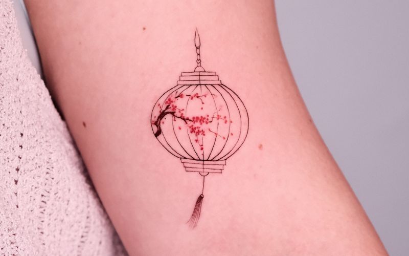 hand tattoos for women