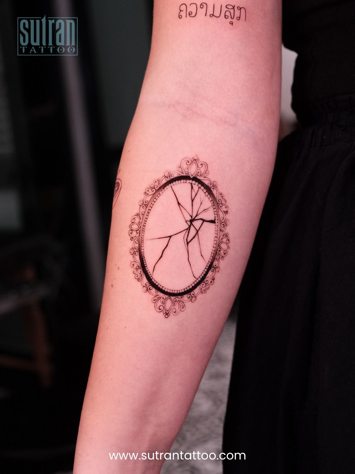 hand tattoos