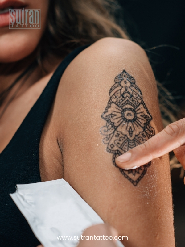 Sunburned skin should not be tattooed until it fully heals